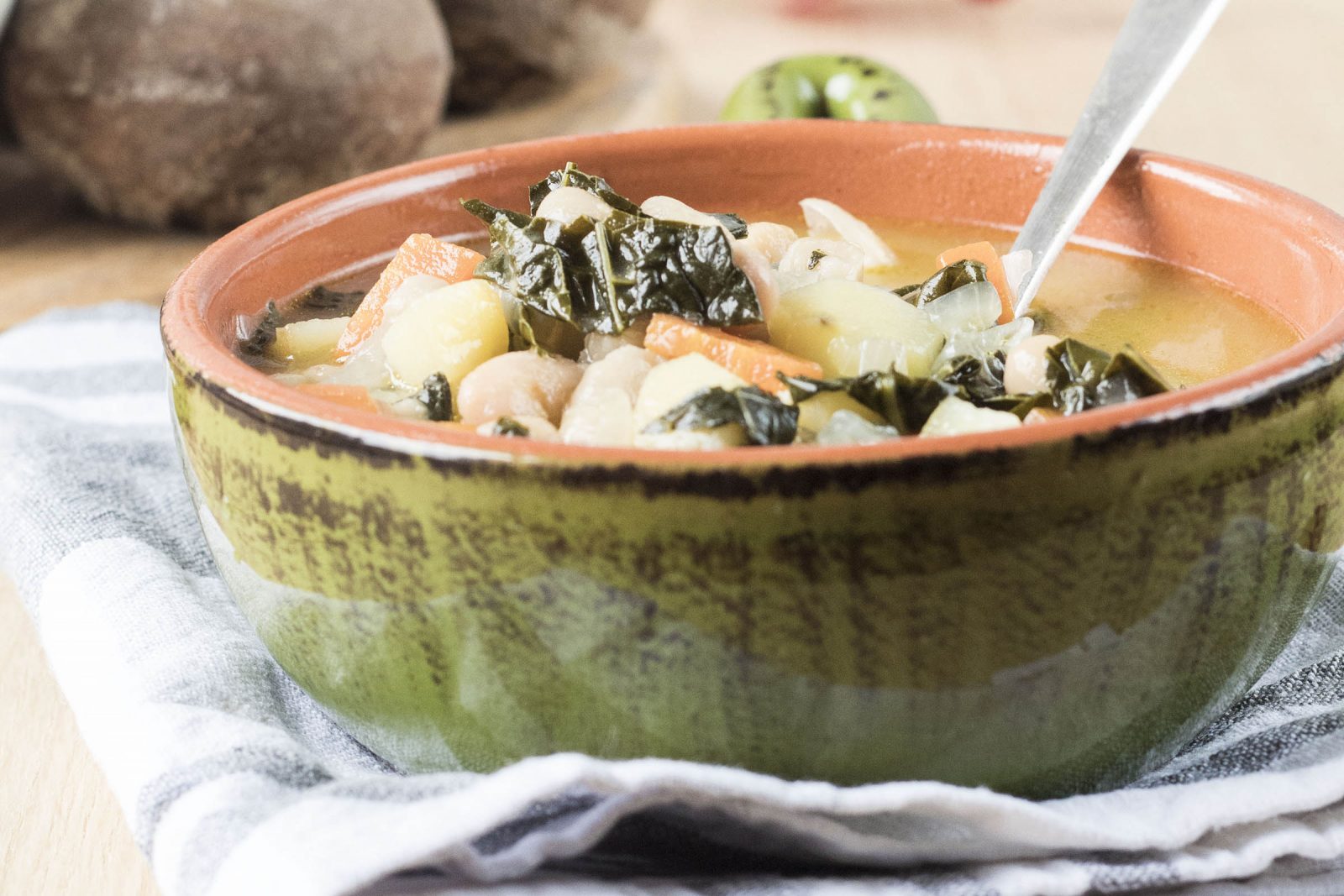 Zuppa toscana con cavolo nero e cannellini