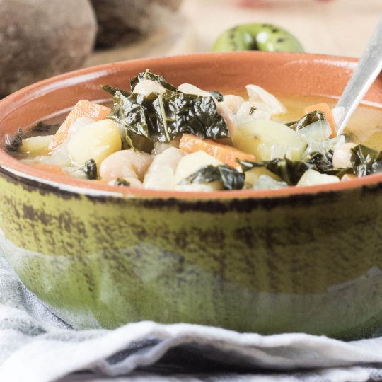 Zuppa toscana con cavolo nero e cannellini