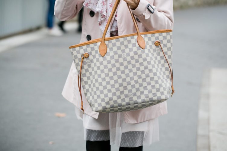 La tote bag: la borsa indispensabile per noi mamme