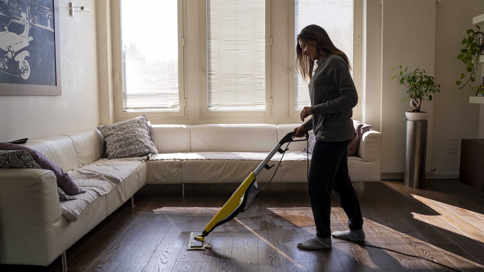 Igienizzare i pavimenti con il pulitore a vapore - Ricomincio da quattro